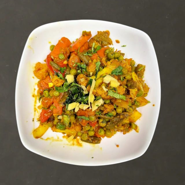 Vegetable Jalfrezi.
